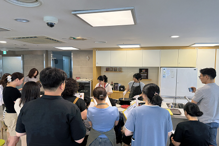 지역주민 도서관 사진